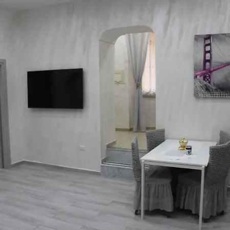 Casa Grey 3* Napoli