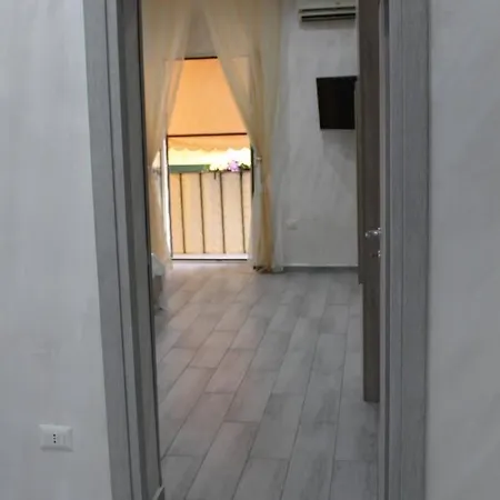Casa Vacanza Grey Aparthotel Naples